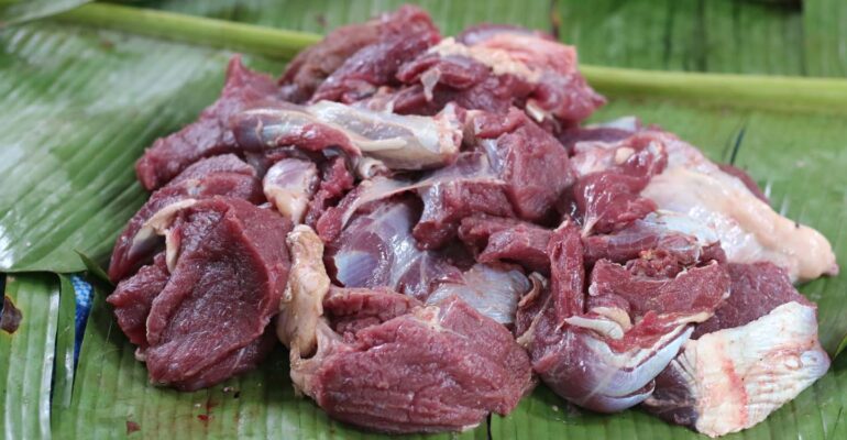pakar-ipb-university-beberkan-penyebab-dan-tips-atasi-bau-amis-daging-kurban.jpg