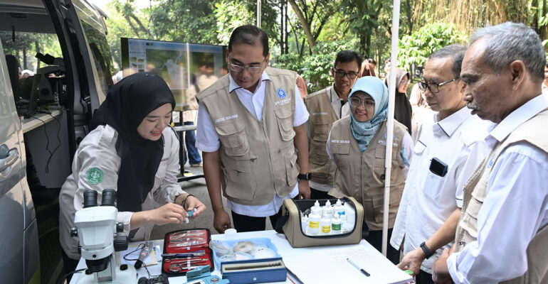 Peresmian mobil klinik tanaman.jpg