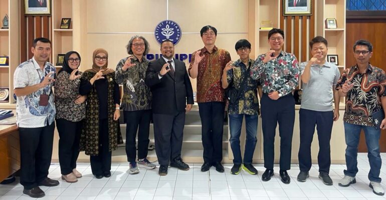 akselerasi-inovasi-kelautan-berkelanjutan-departemen-itk-ipb-hadirkan-truk-pendingin-tanpa-mesin-di-isoss-2026.jpg
