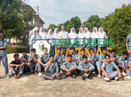 hack-your-pocket-program-edukasi-finansial-mahasiswa-ipb-university-untuk-siswa-sekolah-cendekia-baznas.jpg
