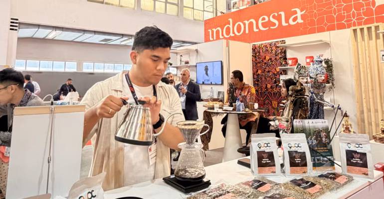 bawa-kopi-lokal-ke-panggung-eropa-ovoc-ipb-university-unjuk-gigi-di-world-of-coffee-brussels-2026