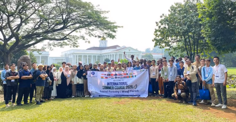 International Summer Course FAHUTAN IPB University Kenalkan Hutan Wakaf dan Perhutanan Sosial