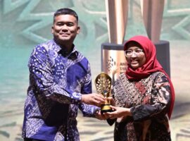 ipb-university-raih-penghargaan-the-most-impactful-sharia-business-school-pada-anugerah-syariah-republika-2026.jpg