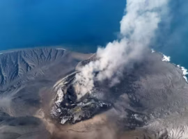 apakah-abu-vulkanik-anak-krakatau-cemari-perairan-laut-simak-jawaban-pakar-kelautan-ipb-university