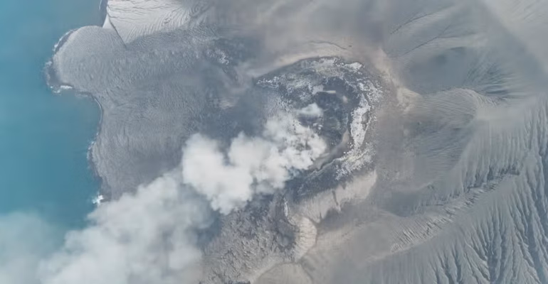 bagaimana-alam-pulih-setelah-erupsi-ahli-konservasi-tumbuhan-ipb-university-jelaskan-suksesi-primer-di-anak-krakatau