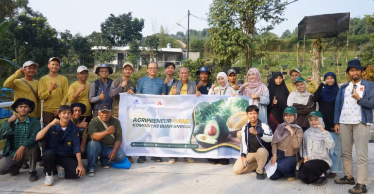 belajar-budi-daya-buah-dalam-pot-peserta-sekolah-komoditas-ipb-kunjungi-kebun-petik-tenjo