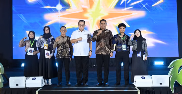 kunci-hadapi-tantangan-dunia-rektor-ajak-mahasiswa-baru-sekolah-vokasi-ipb-jadi-sinar-perubahan