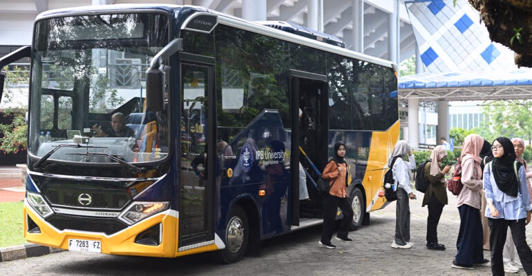 Si Bolang (Regular Shuttle Service)