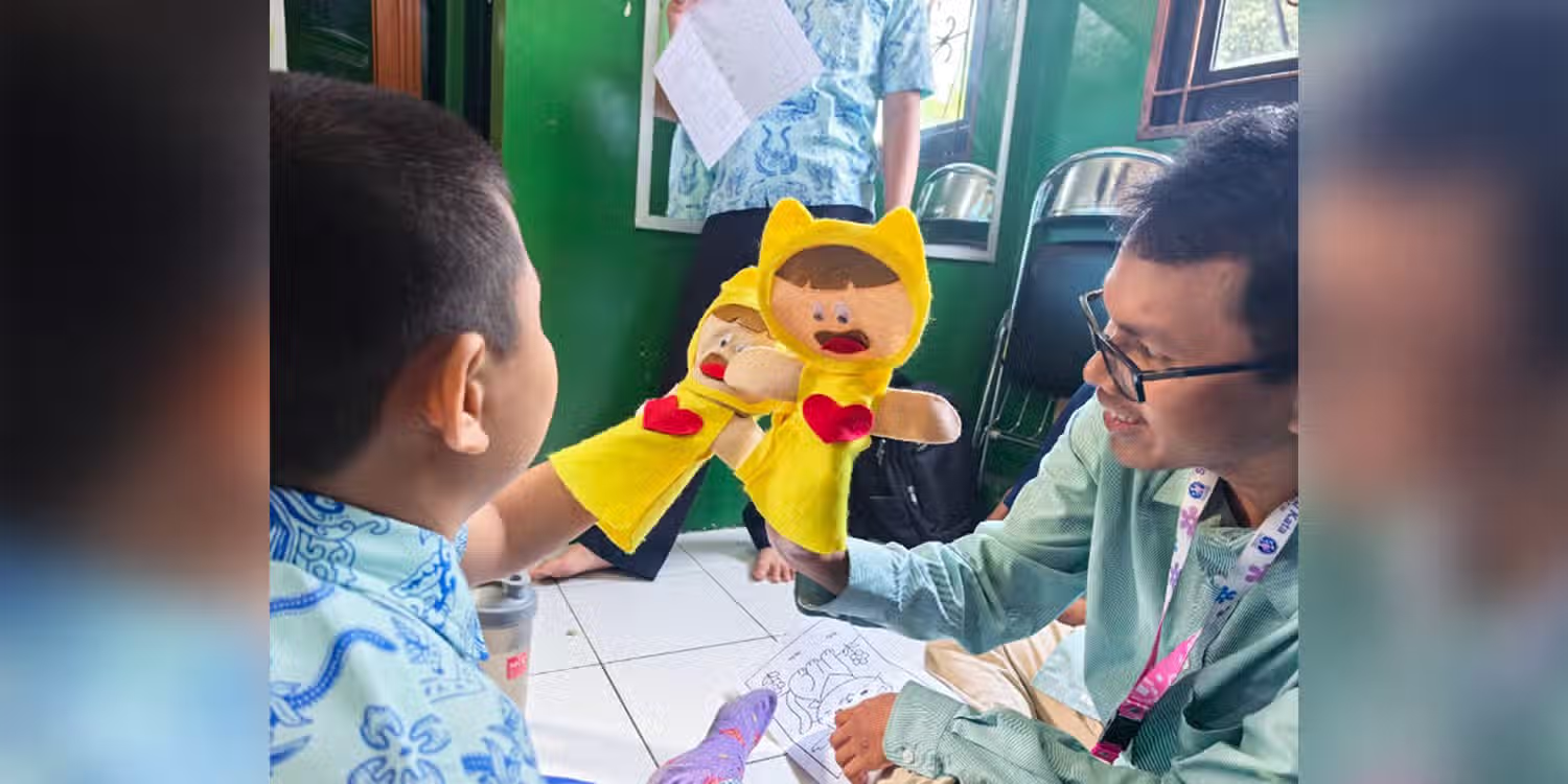 SoraHita, An IPB University Student Program to Develop Functional Communication Skills for Children with Intellectual Disabilities