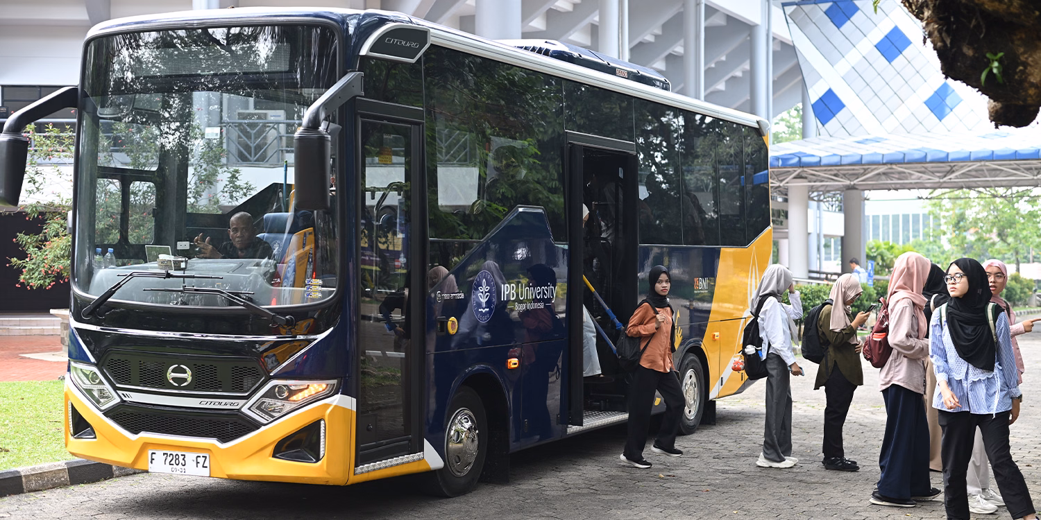 Si Bolang (Bus Operasional Langganan)
